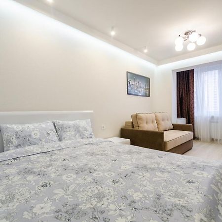 Artal Apartment On Obolonsky Avenue 31 Kyiv Exterior foto